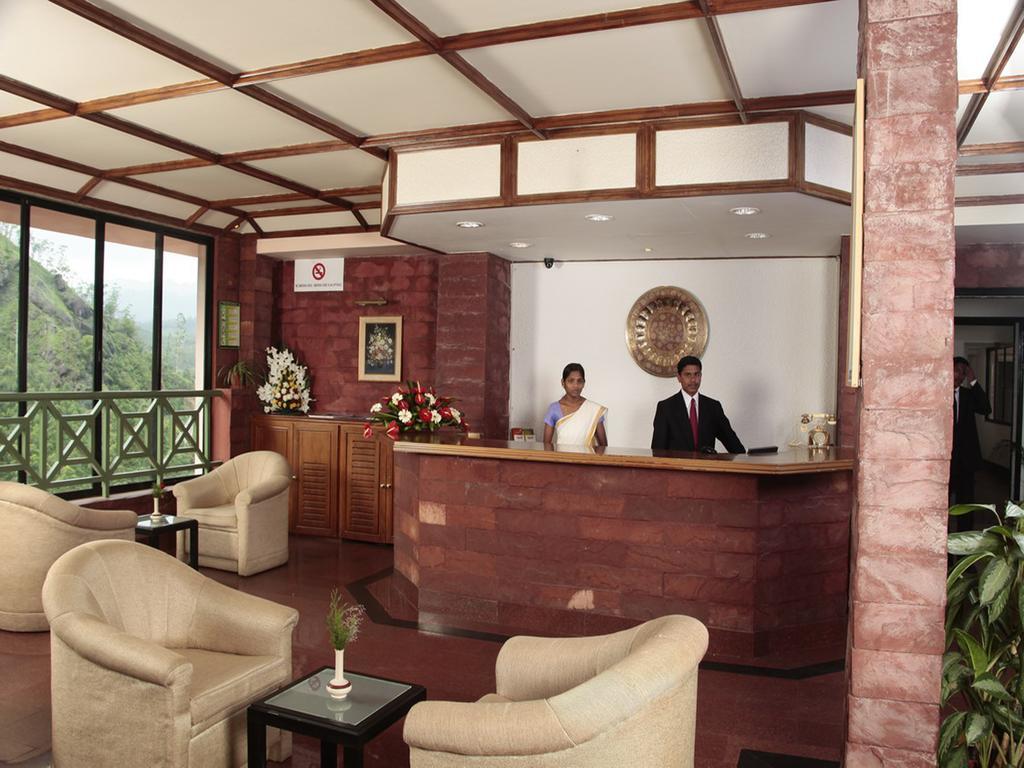 Abad Copper Castle Resort Мунар Екстериор снимка